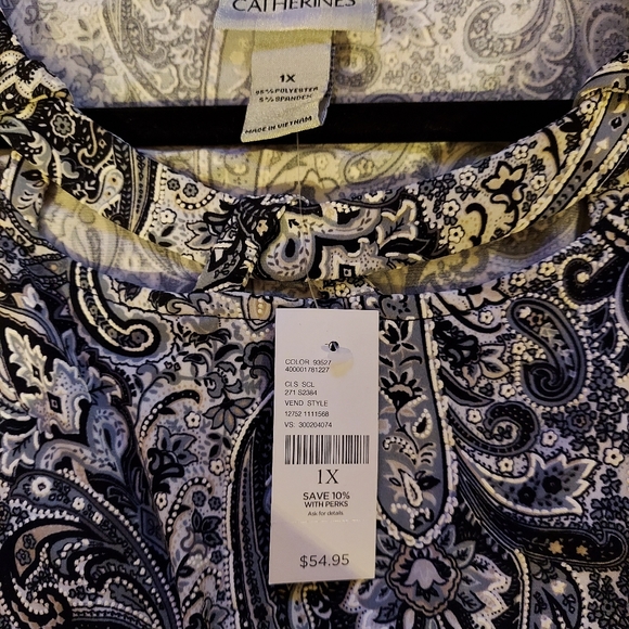 Top - Picture 3 of 4